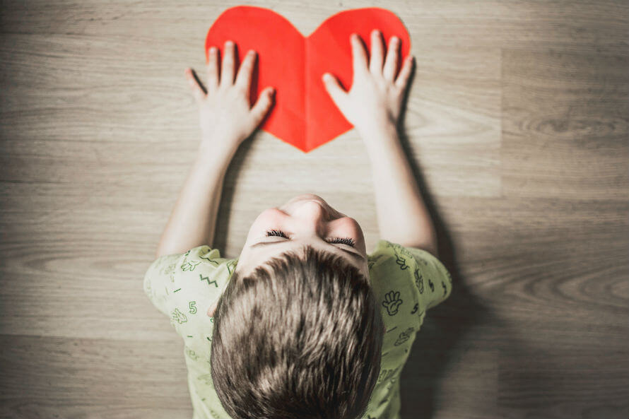 How to bring relief to a child affected by eczema